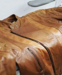 Reparos em couro de jaquetas de frio e roupas de motociclista