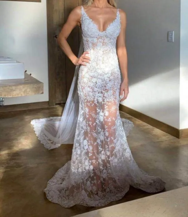 Tingimento e customização de vestido de noiva para vestido de festa