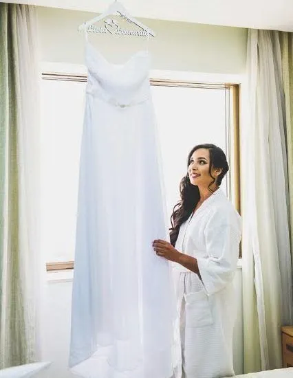 costureira de vestido de noiva
